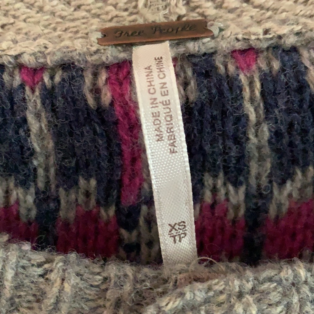 Free people sweater with hood size Xs - Picture 3 of 11